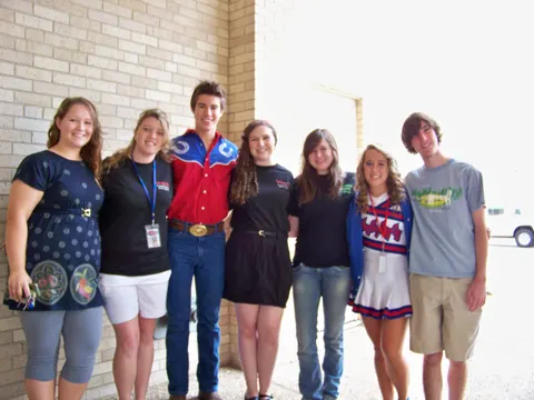 Senior T Shirt Handout 2011