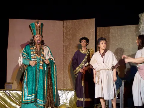Drew in Amahl and the Night